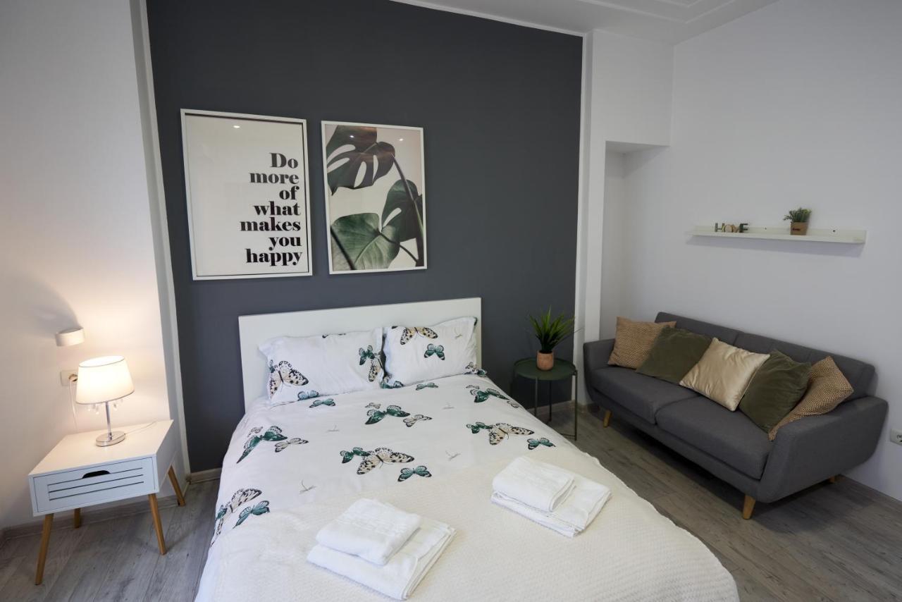 Modern In The Heart Of Appartamento Bucarest